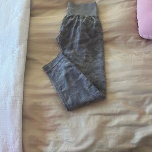 NVGTN Charcoal Camo Leggings